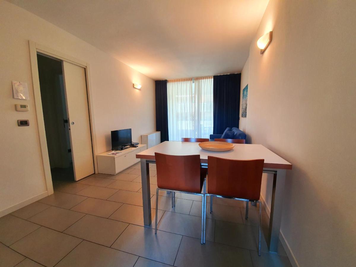 Residence Hotel Hungaria Градо Екстериор снимка